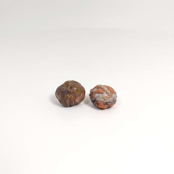 Rough, Bubblegum Agate, Jasper, South Dakota, Pocket Size, tumbling, decorative - Picture 1 of 3